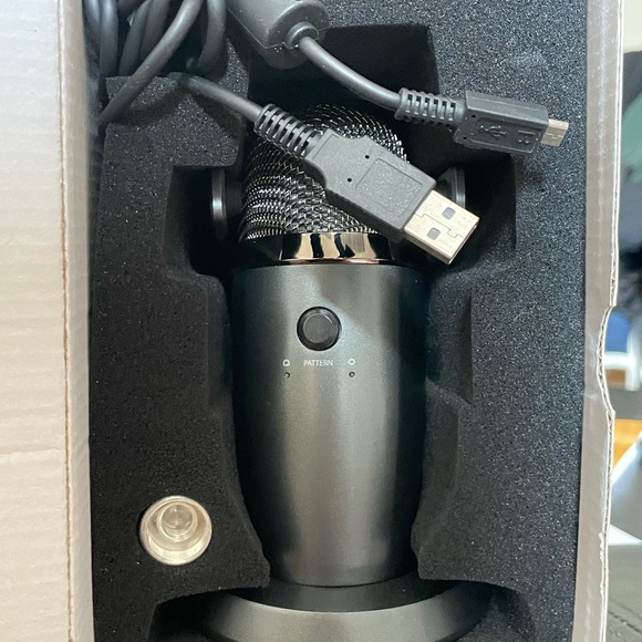 Premium USB MIC for recording & streaming - Picture 3 of 8